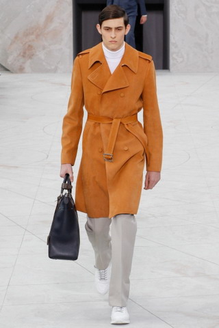 Louis Vuitton / - 2015